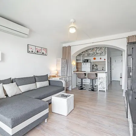 Welcs Estudio 328 Emp Con Piscina Comunitaria Apartment Roses